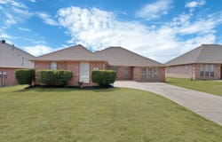1800 Buena Vista Drive, Denton, TX 76210
