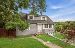 1 Lorelei Rd, West Orange Twp., NJ 07052-1810