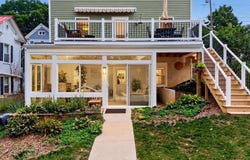 26 LAKE AVE, STAUNTON, VA 24401