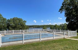 88 Deer Lake Ln, Murray, KY 42071