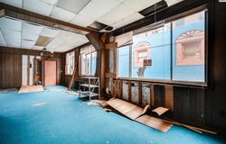 205 S West Ave, Lyons, KS 67554