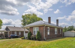 828 John St, Smith, PA 15054