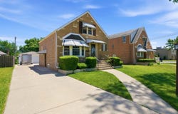 2541 S 14th Avenue, Broadview, IL 60155