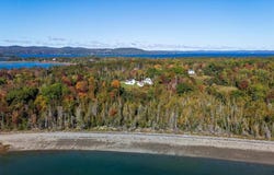 689 Main Road, Islesboro, ME 04848