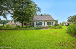 1303 Turnpike Road, Elizabeth City, NC 27909