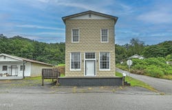 284 Railroad Avenue, Duffield, VA 24244