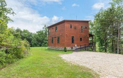 3961 County Road 102, Eureka Springs, AR 72632