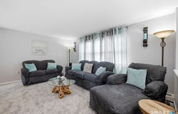 87 Abbey Lane, Windsor, CT 06095