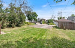 1110 E 10th St, Duluth, MN 55805