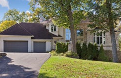 8378 Seneca Pointe, Eden Prairie, MN 55347