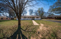 112 E Fairlane St, Longview, TX 75604
