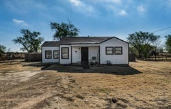 309 S Date St, Plainview, TX 79072