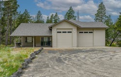 747 PACIFIC DUNES Dr, NorthBend, OR 97459