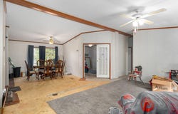 17782 E State Highway 76, Taneyville, MO 65759