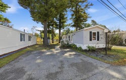 21 Goosefare Drive, Old Orchard Beach, ME 04064