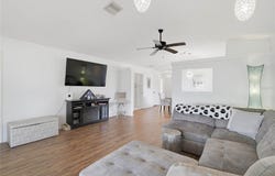57 SANDSTONE Circle, VENICE, FL 34293