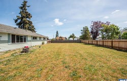 415 E Spruce Street, Sequim, WA 98382