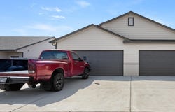 12049 / 12051 W Shadow Lakes St, Maize, KS 67205-5261