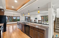 2901 S Ridgeview Way, Sioux Falls, SD 57105