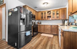 2316 Valley Park Drive, Cedar Falls, IA 50613