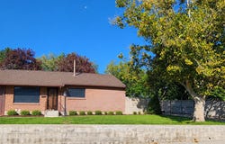 9506 S GARNET Dr E, White City, UT 84094