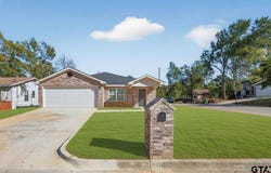 926 S Academy Ave, Tyler, TX 75701