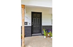 1201 W Edgewood Street, Springfield, MO 65807