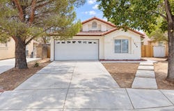 518 E Avenue J 11, Lancaster, CA 93535