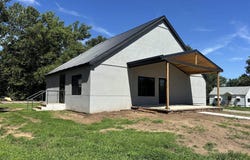 219 N Pine St, Pratt, KS 67124