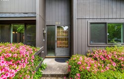 101 WESTBROOK Way, Eugene, OR 97405