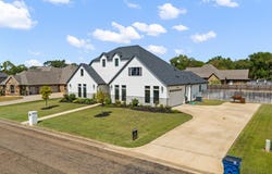 209 Devonshire Street, Mt Pleasant, TX 75455