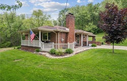 6230 Freeport Rd, Freeport, PA 16229