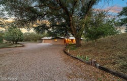 13 Hog Canyon Road, Patagonia, AZ 85624