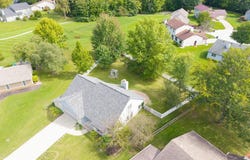 8915 Sunburst Lane, Fort Wayne, IN 46804