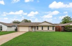 1024 Sunset Drive, Garland, TX 75040