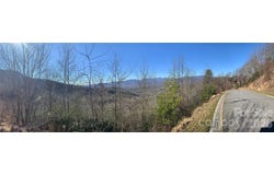 124 Settings Boulevard, Black Mountain, NC 28711