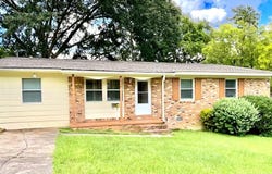 516 Cherry St, Eufaula, AL 36027