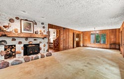 W340N9005 Townline Rd, Oconomowoc, WI 53066