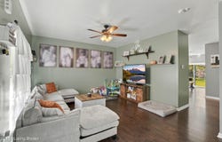 39 Quail Hollow Dr, Eminence, KY 40019
