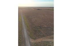6413 Rockin T Rd, Ropesville, TX 79358