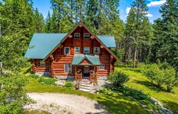 1198 Mountain View Dr, Sandpoint, ID 83864