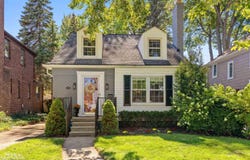 277 Ridgemont Road, Grosse Pointe Farms, MI 48236