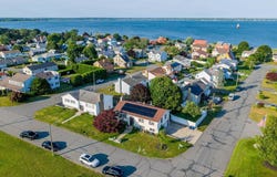 6 Lighthouse Ln, New Bedford, MA 02744