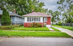425 E Jamieson Street, Flint, MI 48505