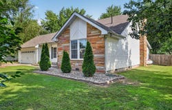 1004 E Illinois Street, Marion, IL 62959