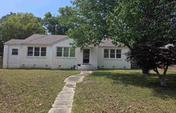 2023 E Yonge St, Pensacola, FL 32503