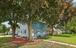 904 S 112th St, West Allis, WI 53214