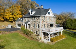 S16W32772 Highway 18, Delafield, WI 53018