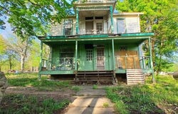 585 Cr 32, Middlebrook, MO 63656
