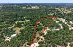 211 Raindrop, Wimberley, TX 78676